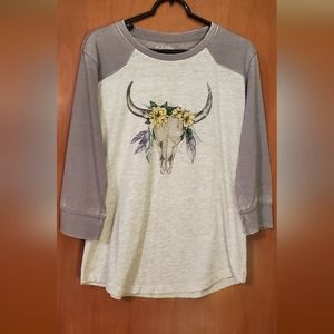 Lincoln Outfitters Bella Canvas Shirt